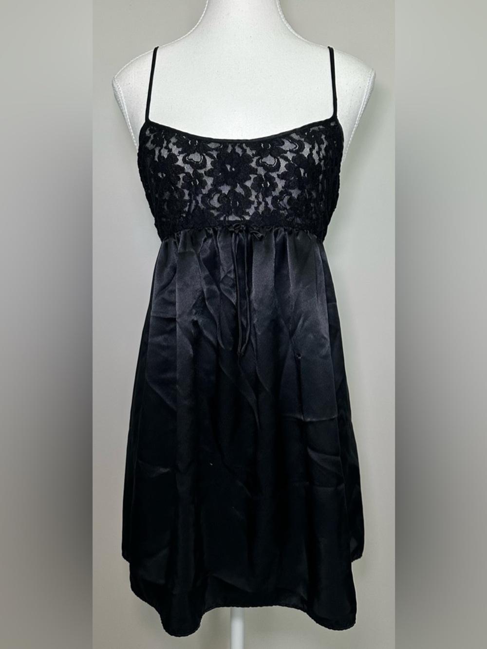Vintage Val Mode Black Lace Satin Babydoll Slip Dress Romantic Goth Fairy M‎ L